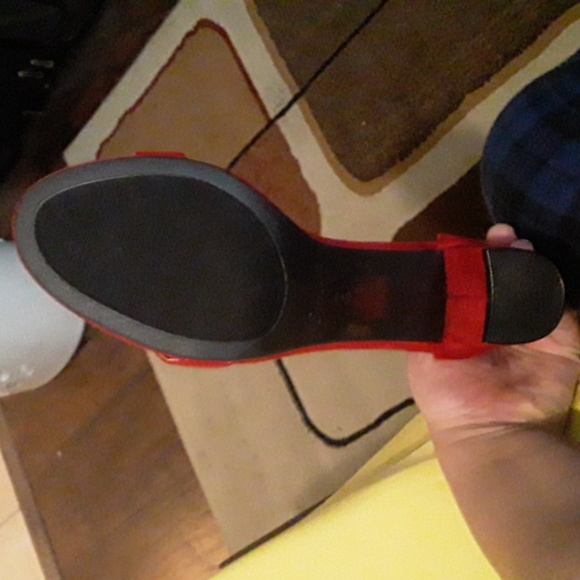 Red heels - Picture 4 of 6